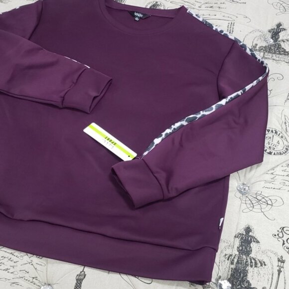 Nicole Miller Sport Scuba Striped Activewear Crewneck Sweatshirt - Picture 3 of 4